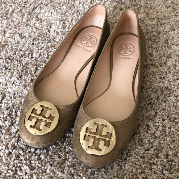 Tory Burch Shoes - Tory Burch gold powdered cheetah reva ballet flats